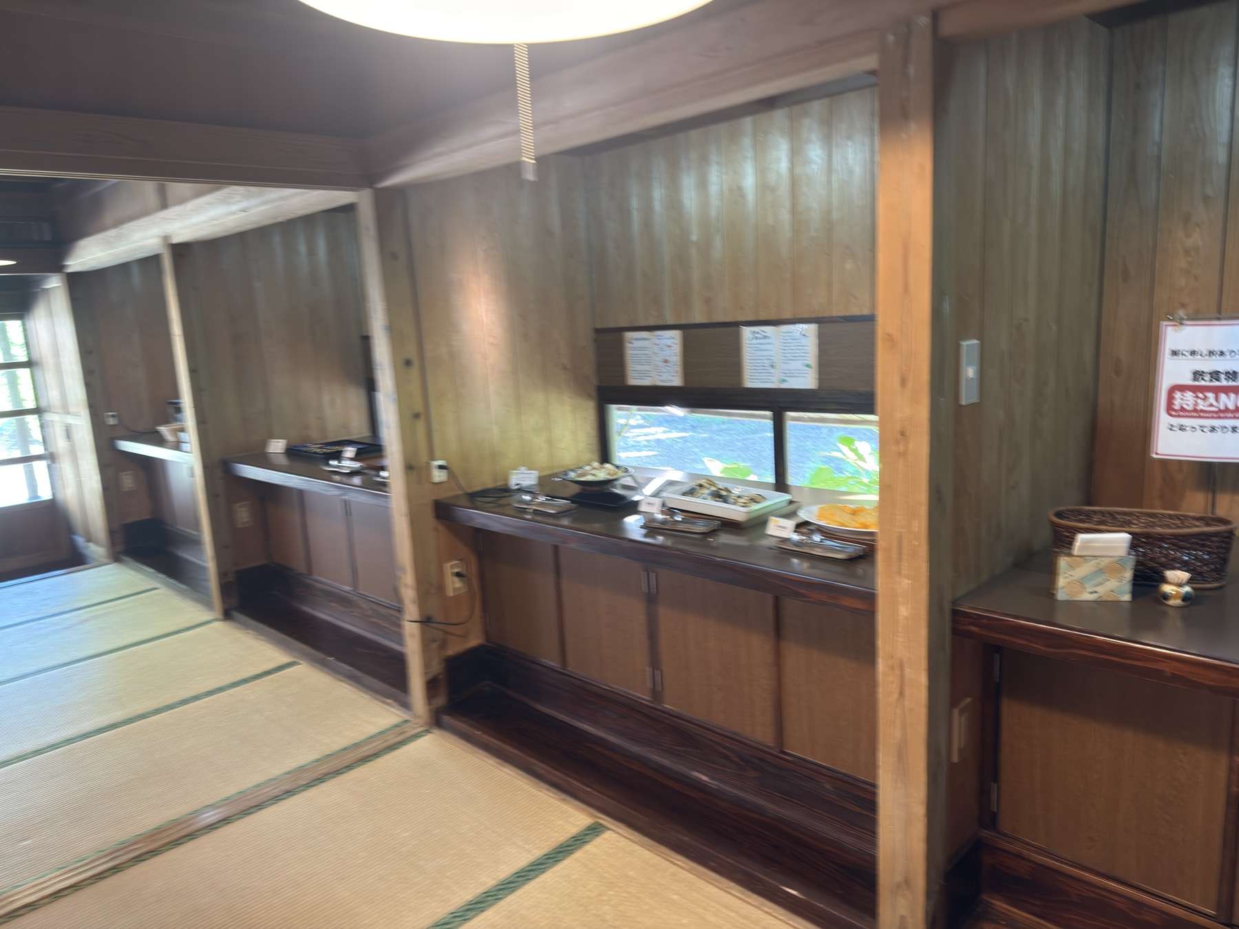 ホテルむら咲むらの朝食バイキング会場